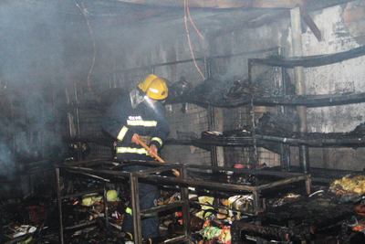 红木市场转向三四级城市发展【太阳成集团tyc7111cc】(图1) 太阳成集团tyc7111cc