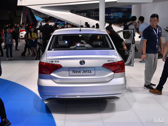 垫块机设备效率高模具质量好_太阳成集团tyc7111cc(图2) 太阳成集团tyc7111cc